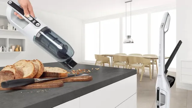 Bosch Serie 4 Flexxo 2-in-1-steelstofzuiger Batterij/Accu Droog Zakloos Wit 2 Ah